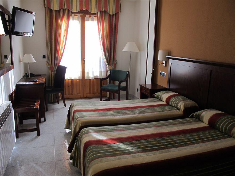 Hotel Turmo Labuerda Eksteriør billede